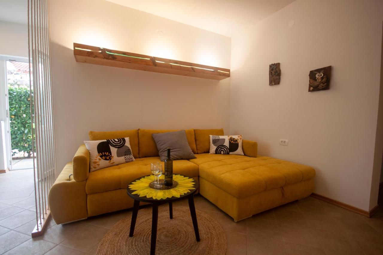 Apartments Katarina Porat Malinska Exterior photo